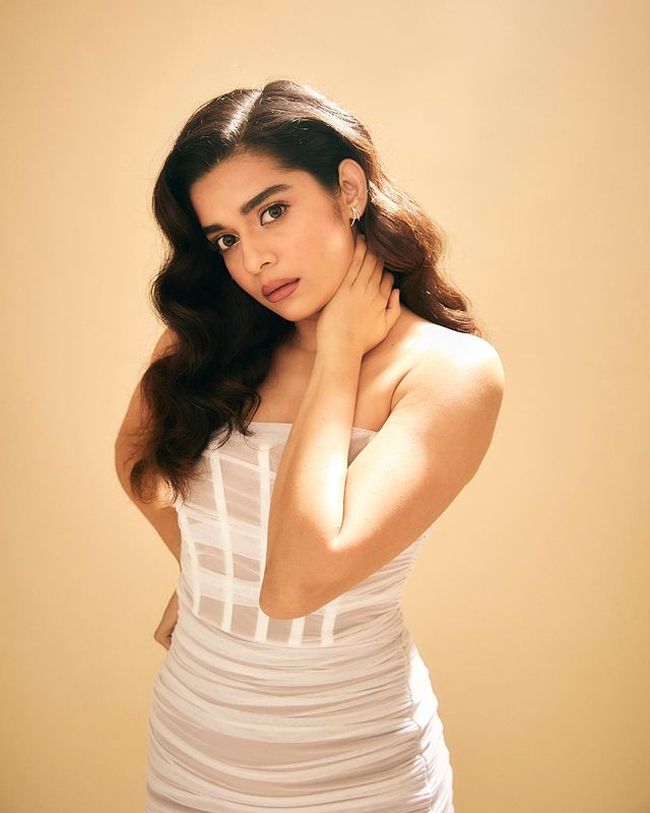 Staggering Pics Of Mithila Palkar In White
